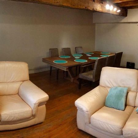 Grand Appartement Idealement Situe 7 Places Desvres Bagian luar foto