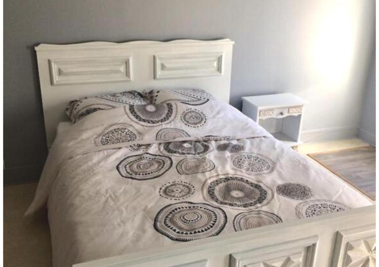 Grand Appartement Idealement Situe 7 Places Desvres Bagian luar foto